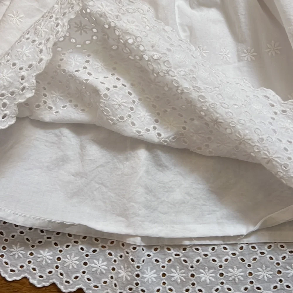 Gap kids white tank dress with eyelet skirt size small (6-7) NWOT